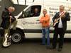 Mit dem VW Bus nach Regensburg: Die „Dandys“, musikalische Botschafter der Organspendeinitiative „no panic for organic“.