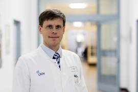 Dr. Carsten Weishaupt, Leiter des Hauttumorzentrums am UKM