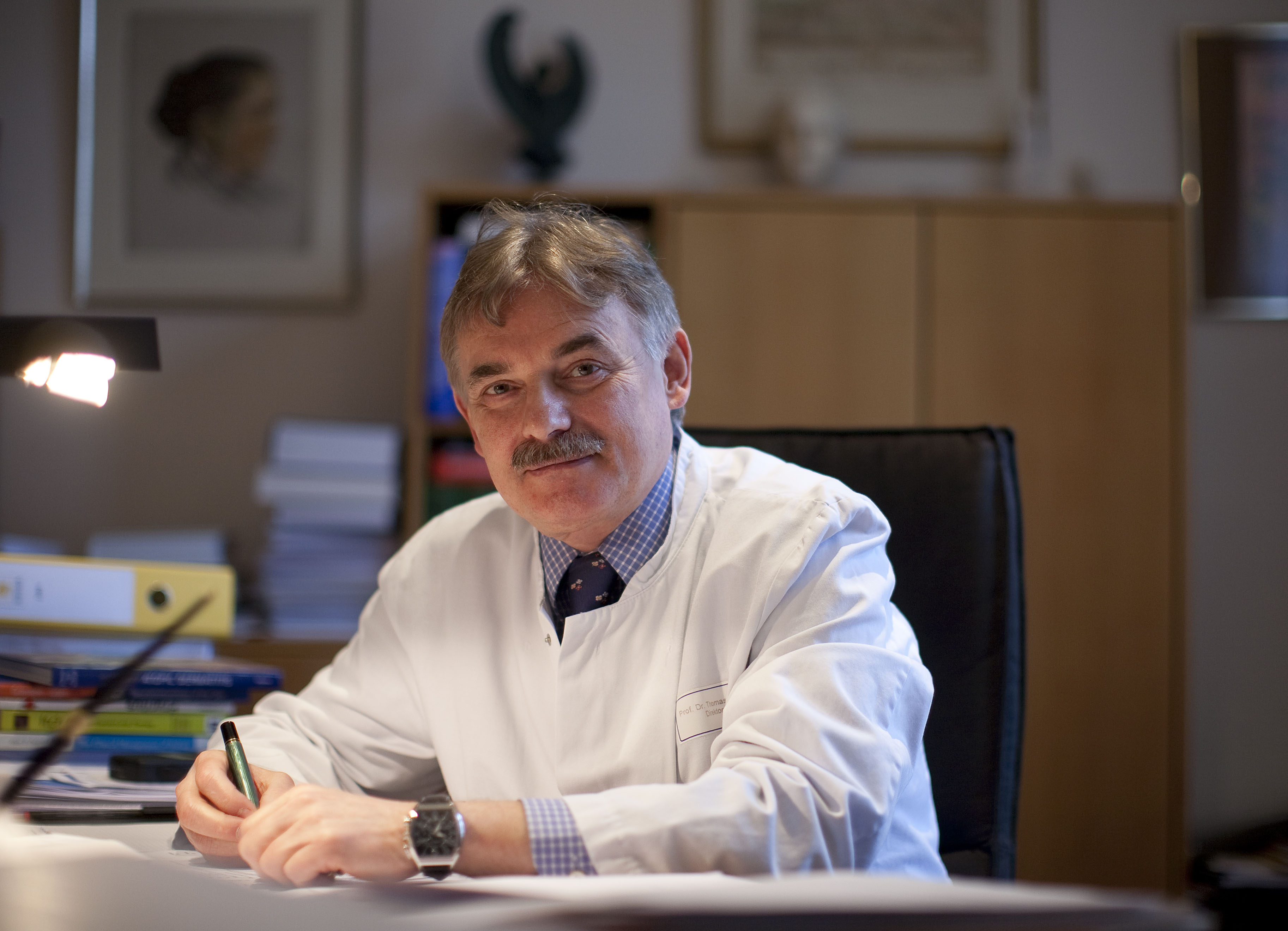Prof. Dr. Dr. h.c. Thomas A. Luger leitet seit 20 Jahren die Hautklinik des UKM.