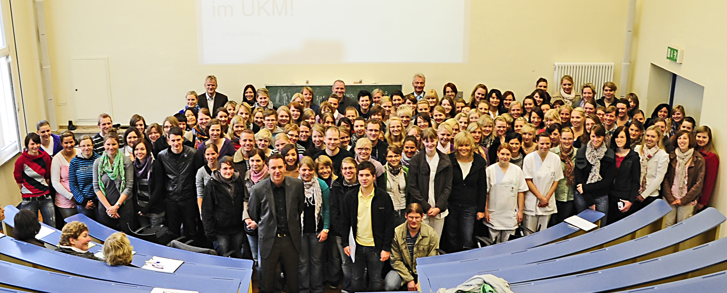 Am Freitag (1. Oktober) begrüßte UKM-Pflegedirektor Michael Rentmeister die neuen Mitarbeiterinnen und Mitarbeiter.